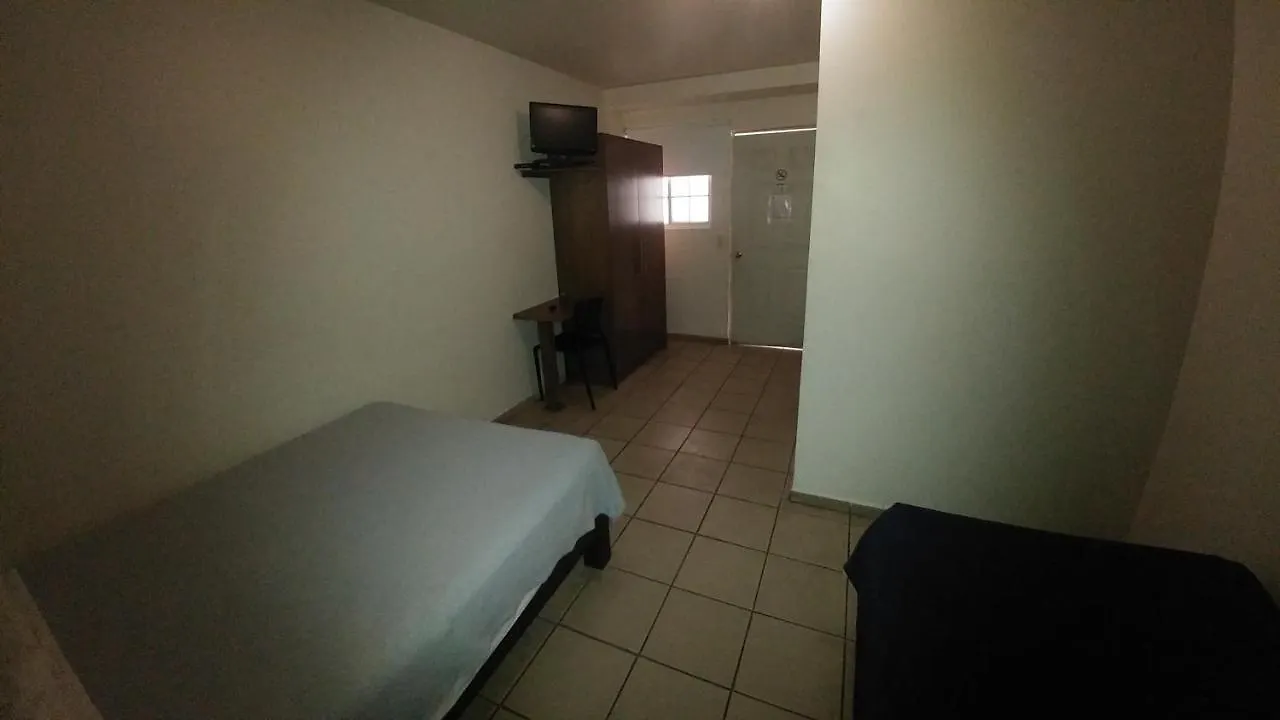 Montemorelos Suites Guadalajara 0*,